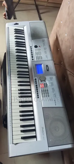 Yamaha Dgx205 76keyz Portable Grand