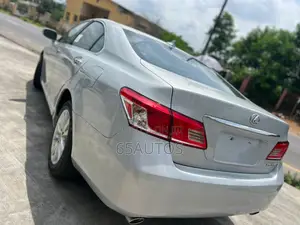 Lexus ES 350 2011 Silver