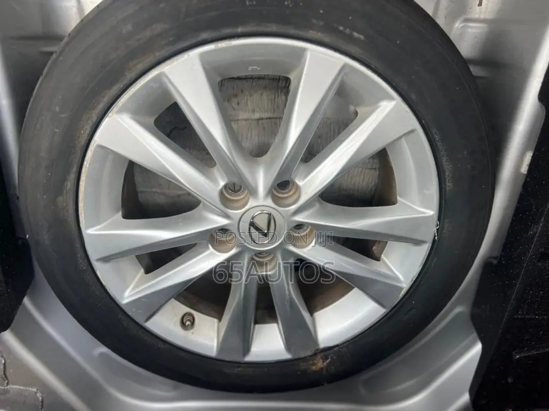 Lexus ES 350 2011 Silver