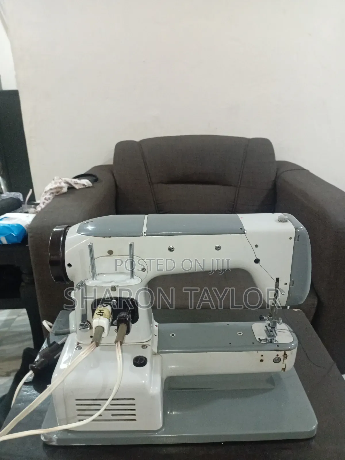 Idea Semi Industrial Sewing Ewing Machine
