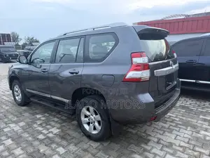 Toyota Land Cruiser Prado 2014 Gray