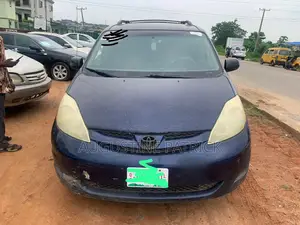 Toyota Sienna 2007 Blue