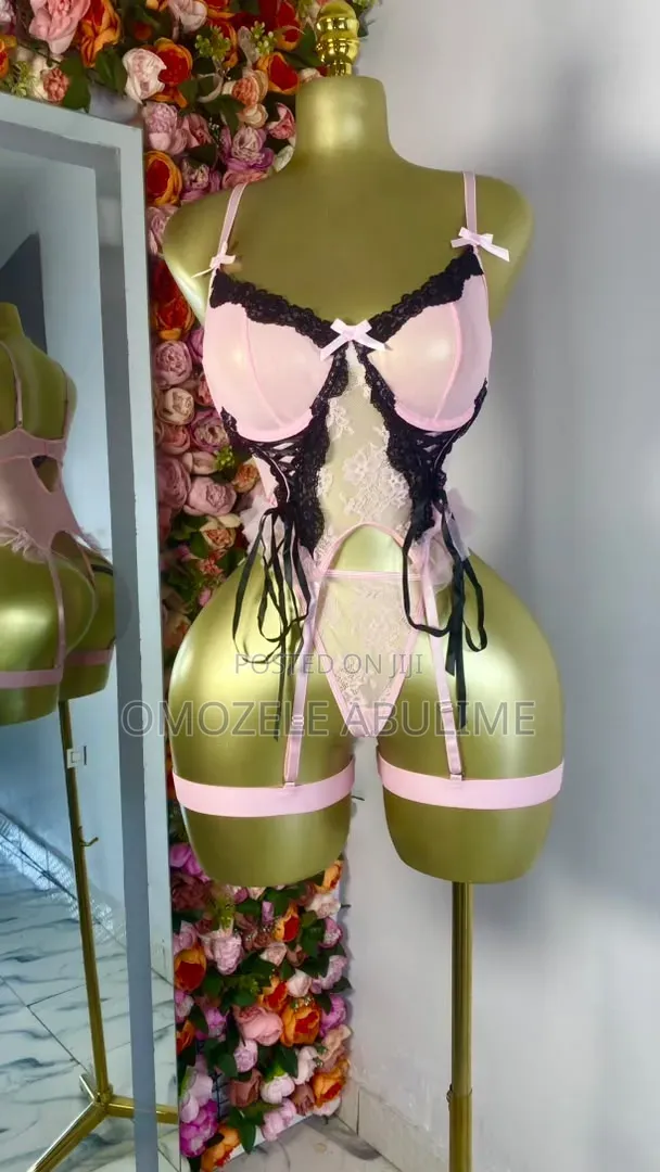 Aroa Lingerie Set