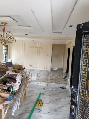 5bdrm Block of Flats in Bodija for rent