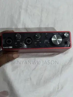 Focusrite Scarlett 2i2 Audio Interface