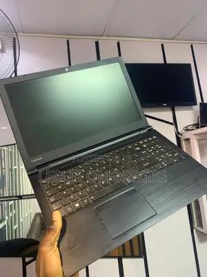 Laptop Toshiba Dynabook R634/M 8GB Intel Core i3 SSD 256GB