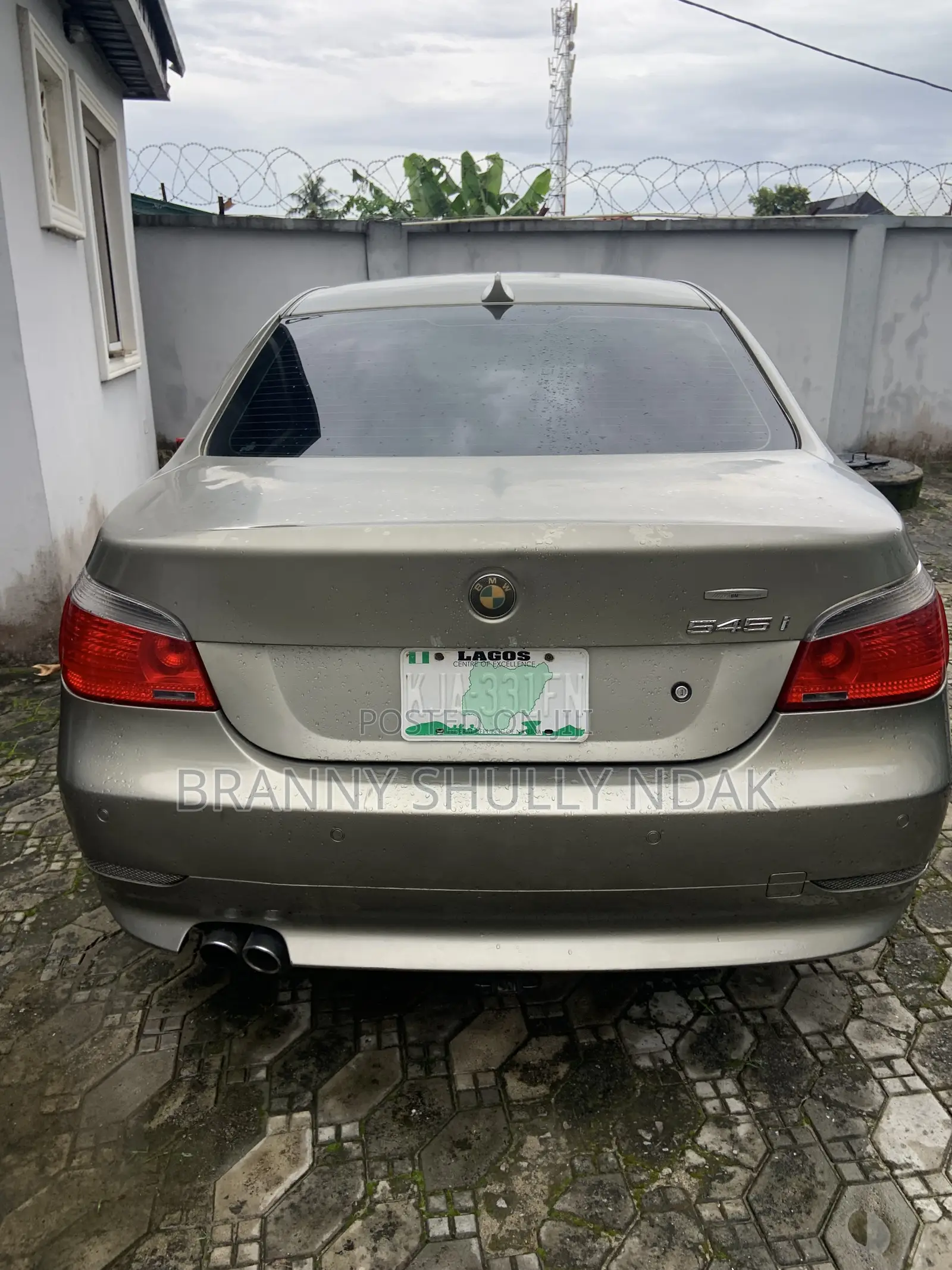 BMW 545i 2002 Gold