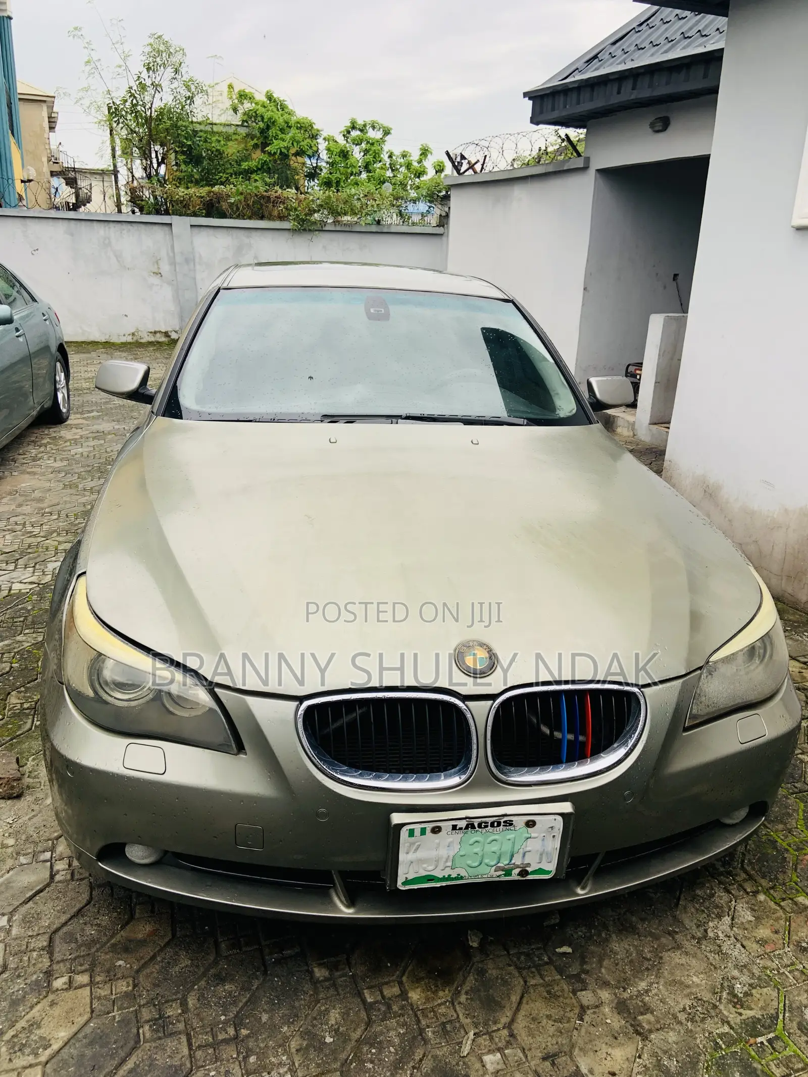 BMW 545i 2002 Gold