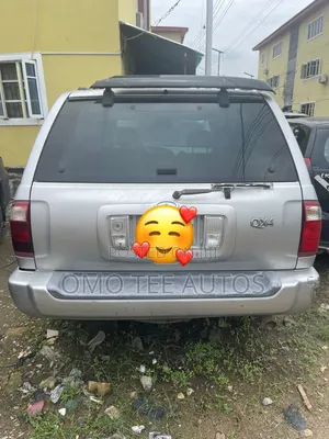 Infiniti QX4 2003 Silver