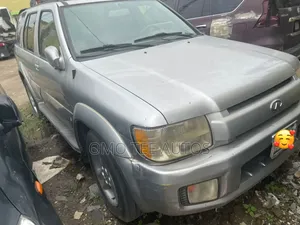Infiniti QX4 2003 Silver