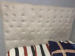 4 by 6 Frame and Bed