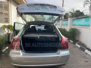 Toyota Avensis 1.8 C 2005 Gray