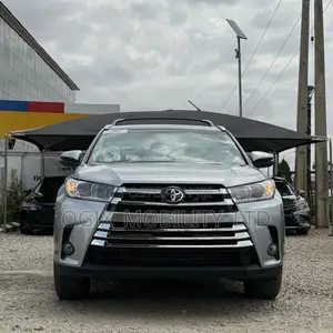 Toyota Highlander 2014 Silver