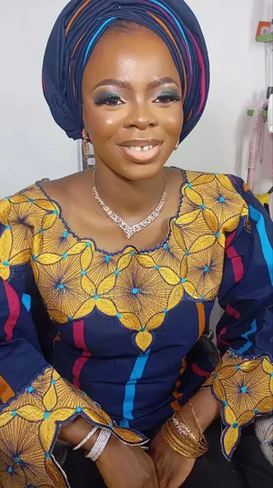 Makeup Booking