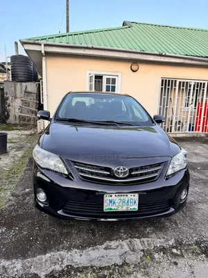 Toyota Corolla 2012 Black