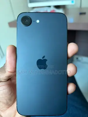 Apple iPhone 16e 128 GB Black