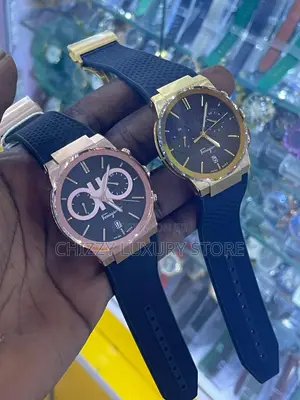 Ferragamo Quality Luxury Men Rubber Strap Wristwatch