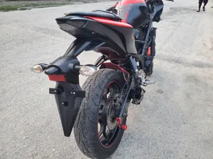 Yamaha R3 2018 Red