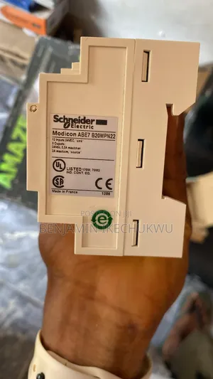 Schneider Power Supply