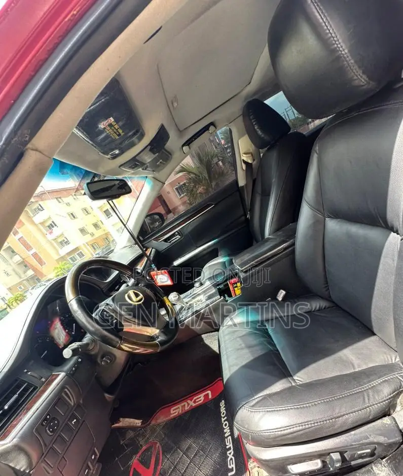 Lexus ES 2015 Red