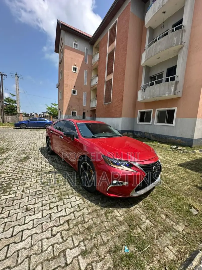 Lexus ES 2015 Red