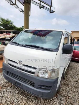 Toyota HiAce 2008 White