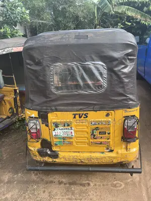 TVS King Deluxe Plus iTouch Start 2024 Yellow