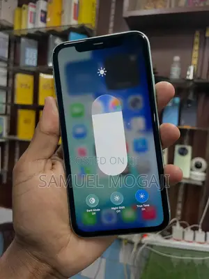 Apple iPhone 11 64 GB Green