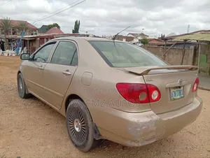Toyota Corolla 2006 Gold