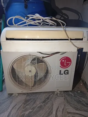 Fairly Used 1hp Ac With All the Installation Kits