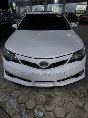 Toyota Camry 2014 White