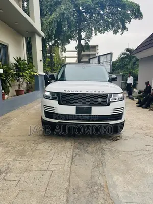 Land Rover Range Rover P400 SE SWB 2022 White