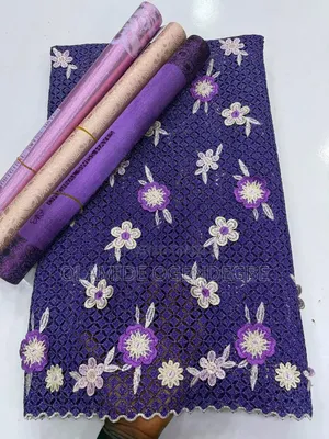 Gulpure Petals Lace