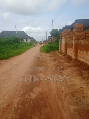 Land for Sale, 50 by 100ft. Along Uppersakponba Road Benin.