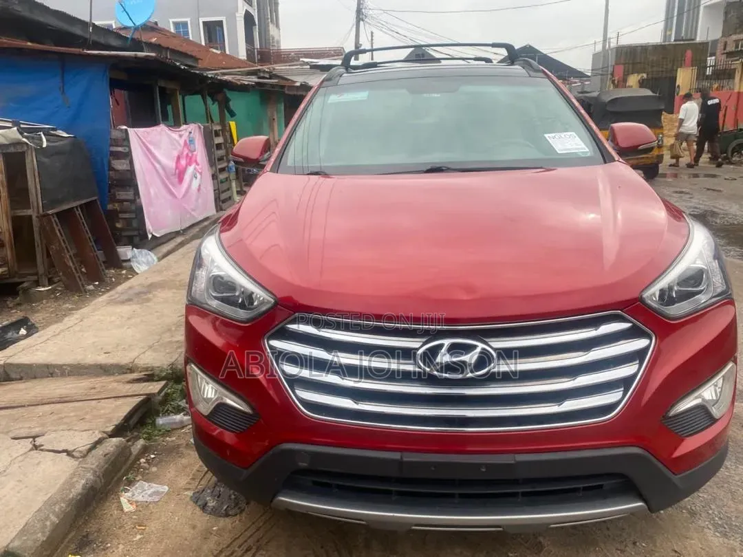 Hyundai Santa Fe 2015 Red