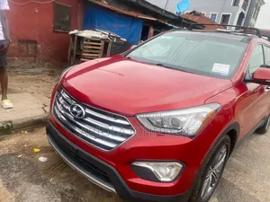 Hyundai Santa Fe 2015 Red