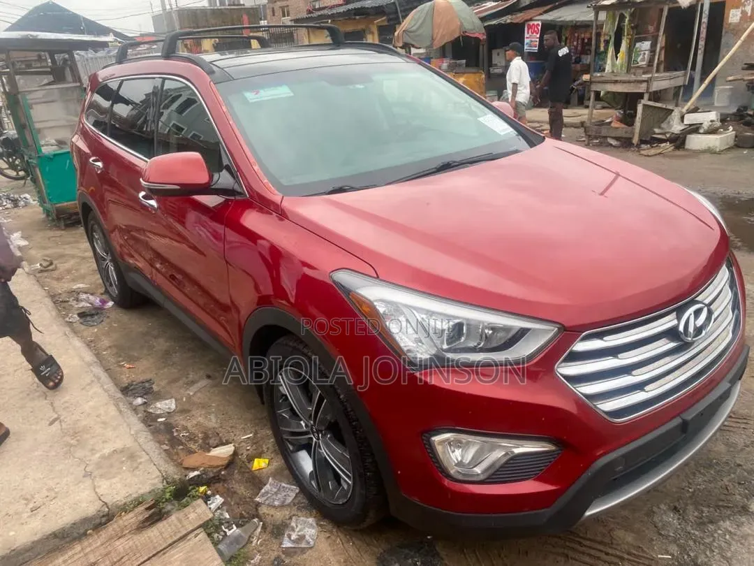 Hyundai Santa Fe 2015 Red