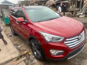 Hyundai Santa Fe 2015 Red