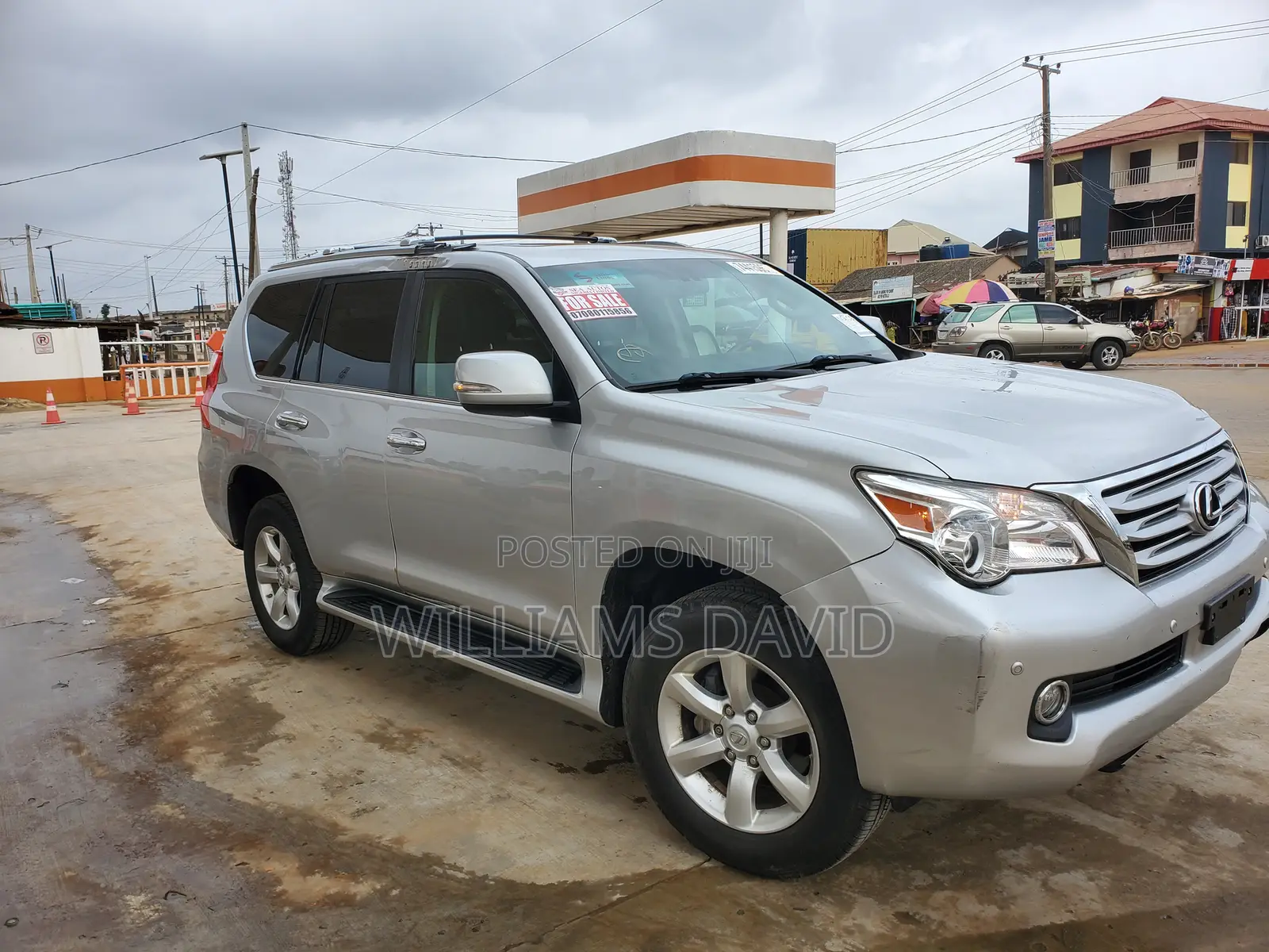 Lexus GX 2011 Silver