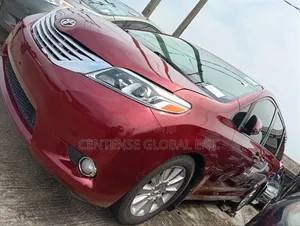 Toyota Sienna 2017 Red