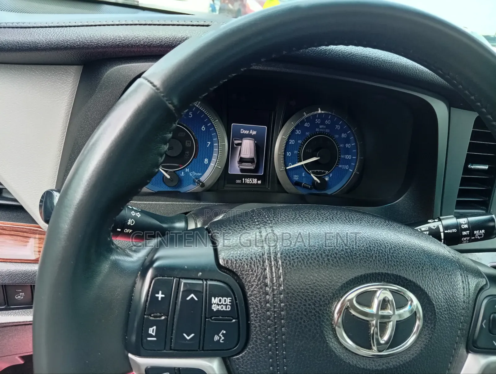 Toyota Sienna 2017 Red