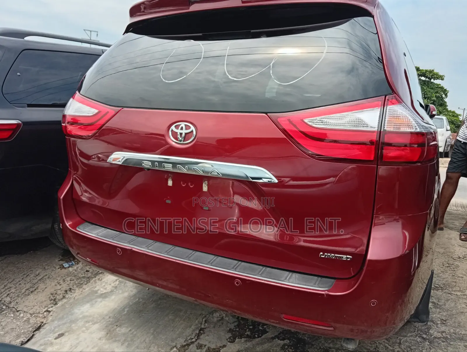 Toyota Sienna 2017 Red