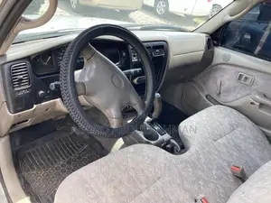 Toyota Tacoma 2004 Gray