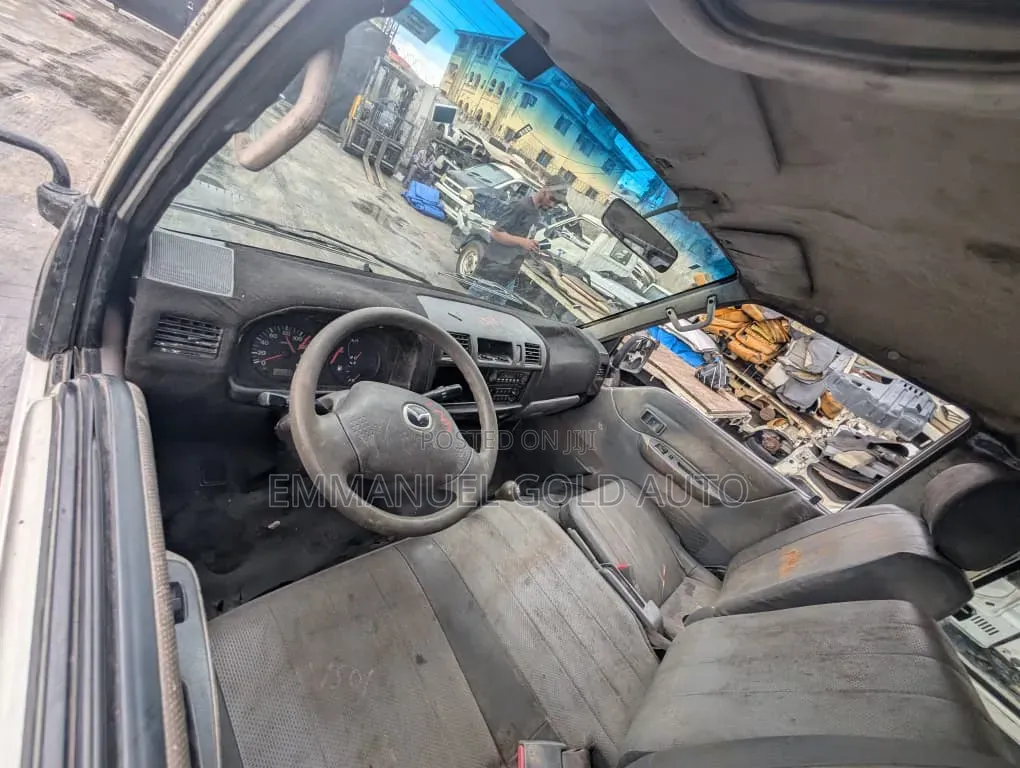 Mazda Bongo 2012 White