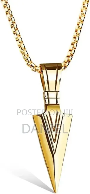 Men and Women's Arrow Head Pendant