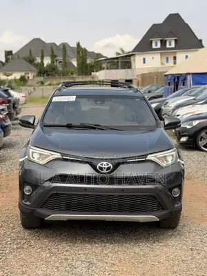 Toyota RAV4 SE 4dr SUV (2.5L 4cyl 6A) 2018 Gray