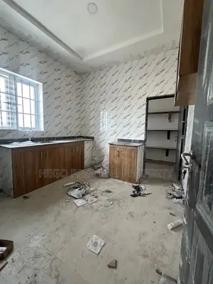 2bdrm Block of Flats in Woji Estate for rent