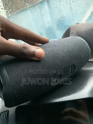 JBL Charge 5