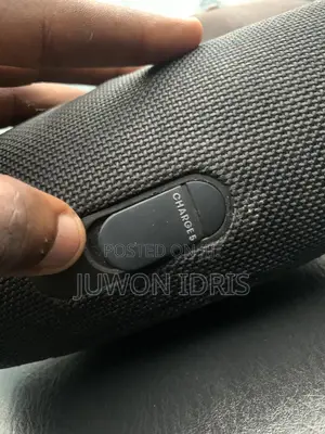 JBL Charge 5