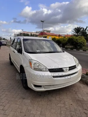 Toyota Sienna 2005 White